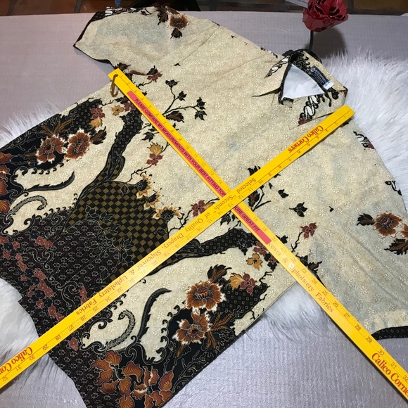 Indonesian Batik Maswanto by Erawan jaya  lined button down shirt - Picture 5 of 8